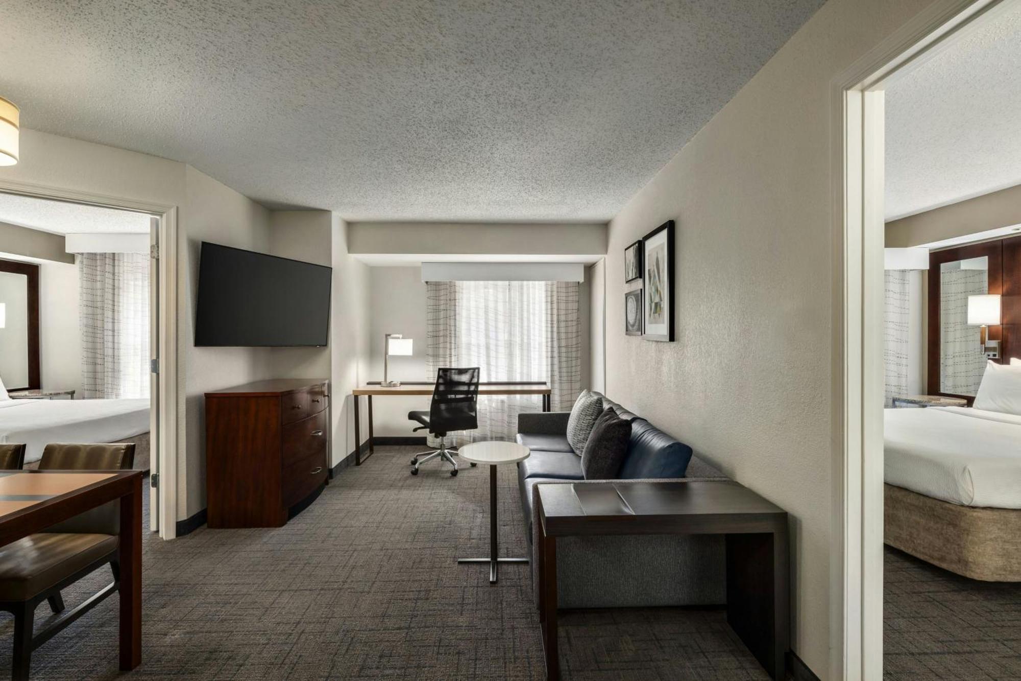 Hotel By Marriott Richmond Chester 2*