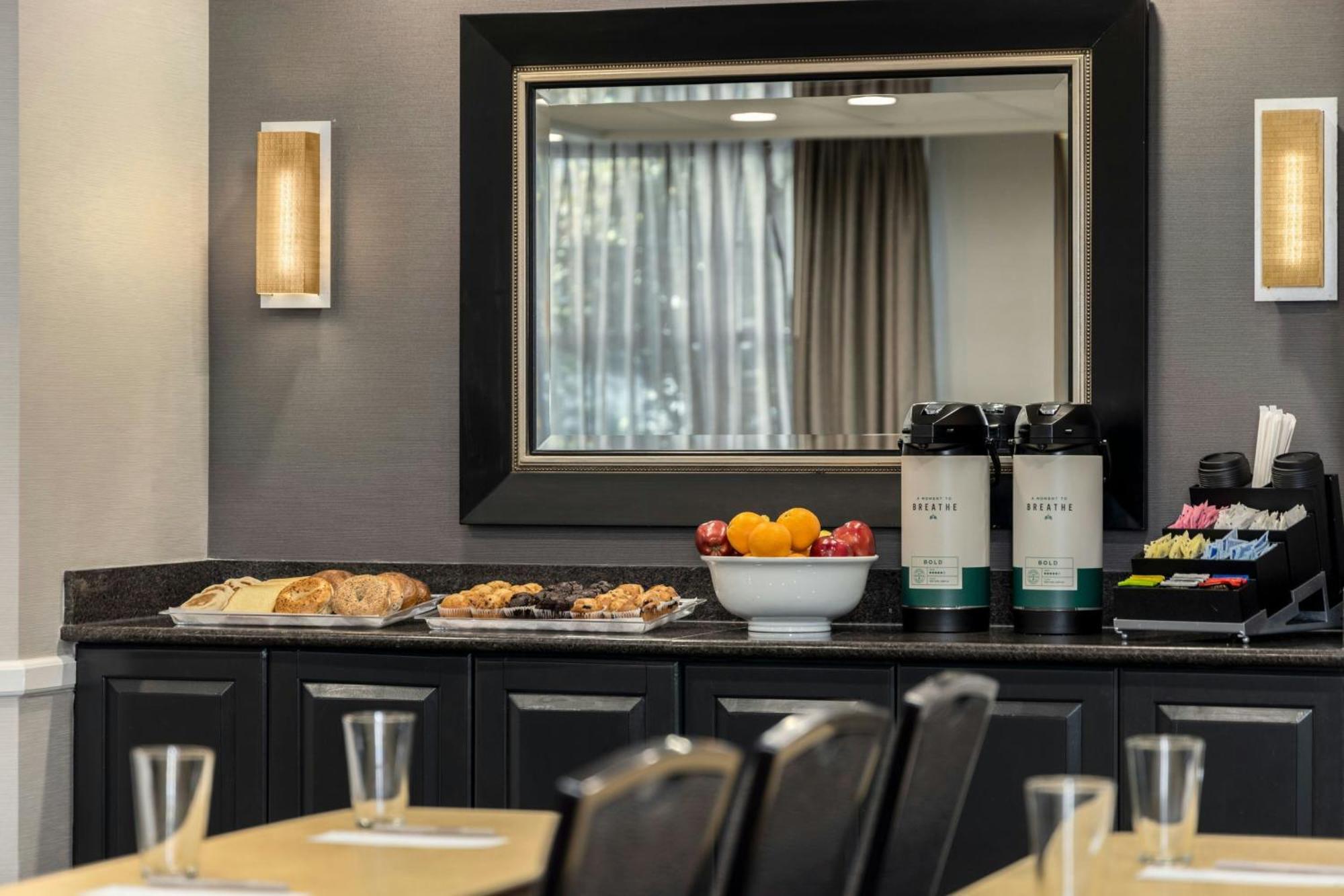 Hotel By Marriott Richmond Chester Woodvale