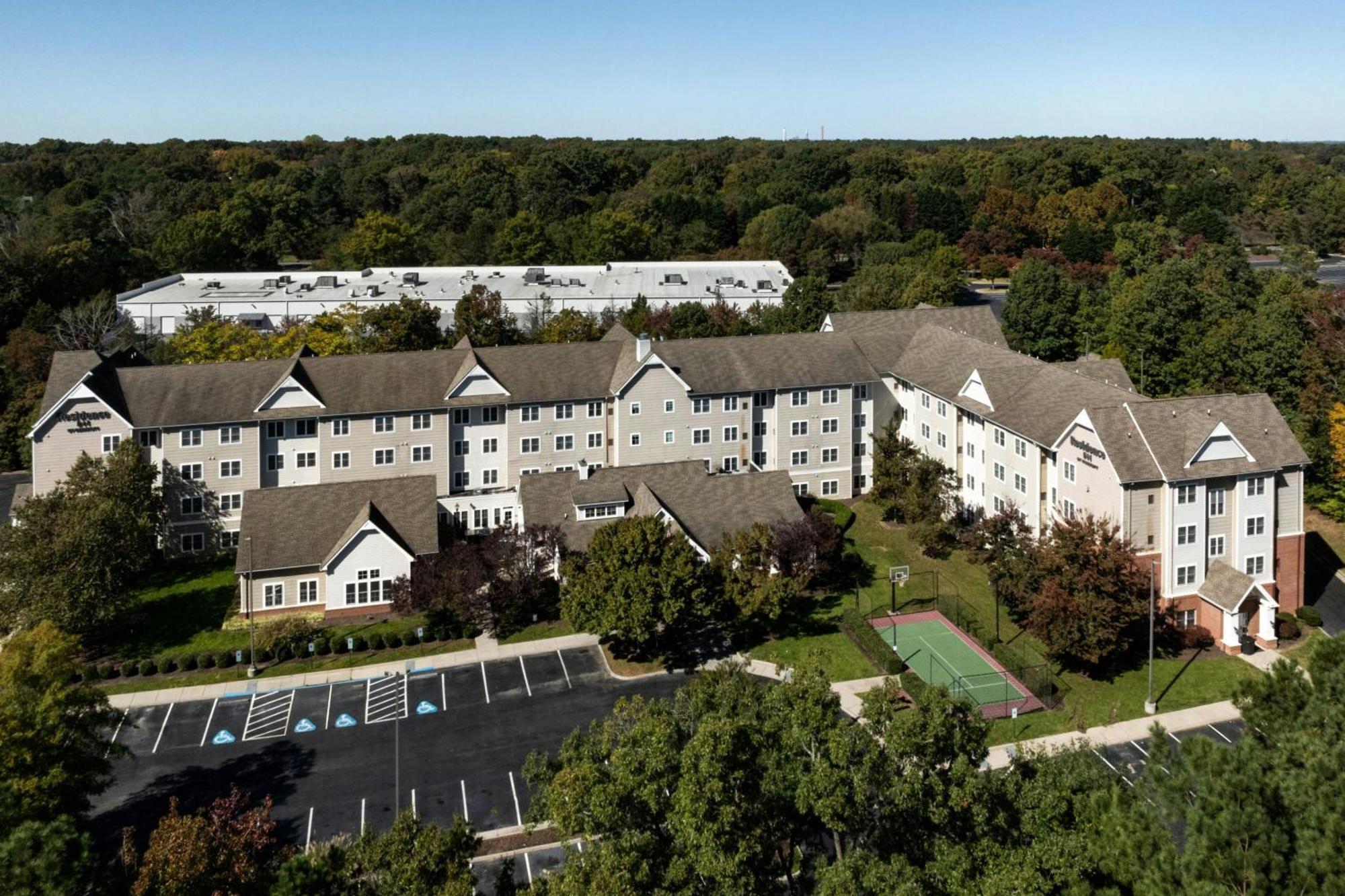 By Marriott Richmond Chester Hotel
