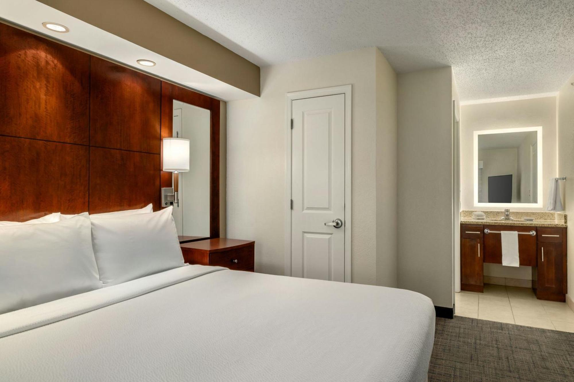 Hotel By Marriott Richmond Chester Woodvale