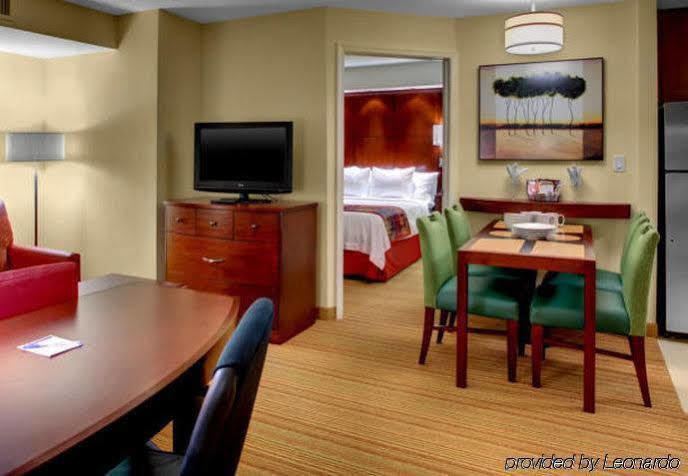 By Marriott Richmond Chester 2*
